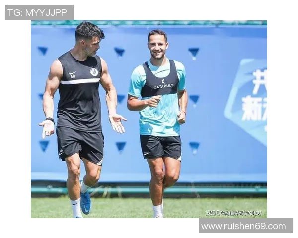 成都篮球队战术创新引领潮流助力球队实现新高峰