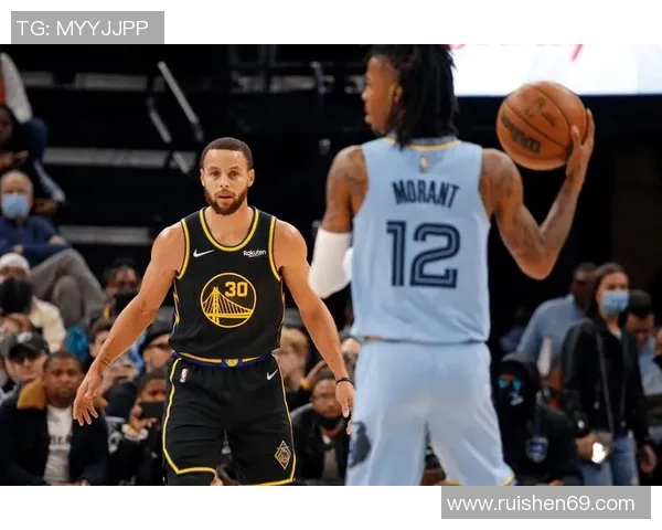 西安篮球队在世界锦标赛积分榜中以54分稳居第一名展现强劲实力